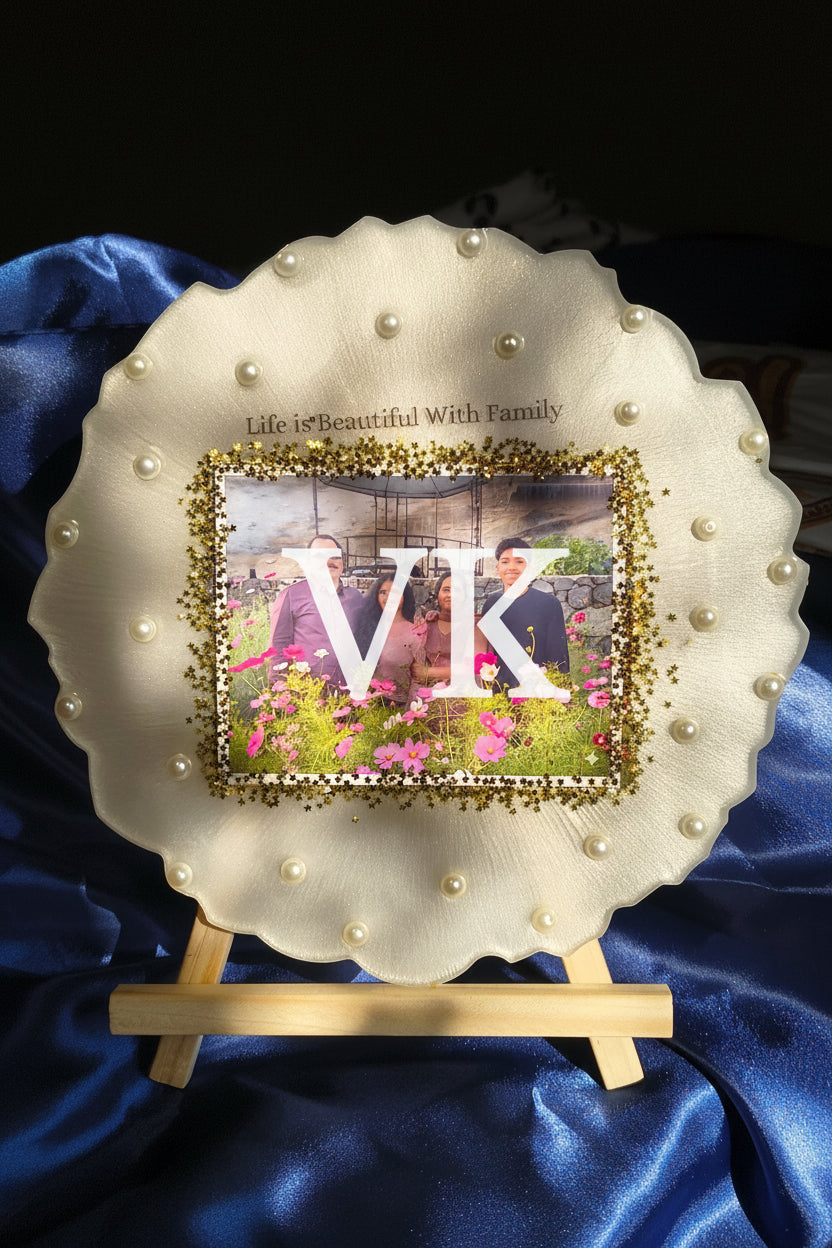 Custom Resin Photo Gifts UAE | Personalized Resin Keychains, Photo Frames & Keepsakes