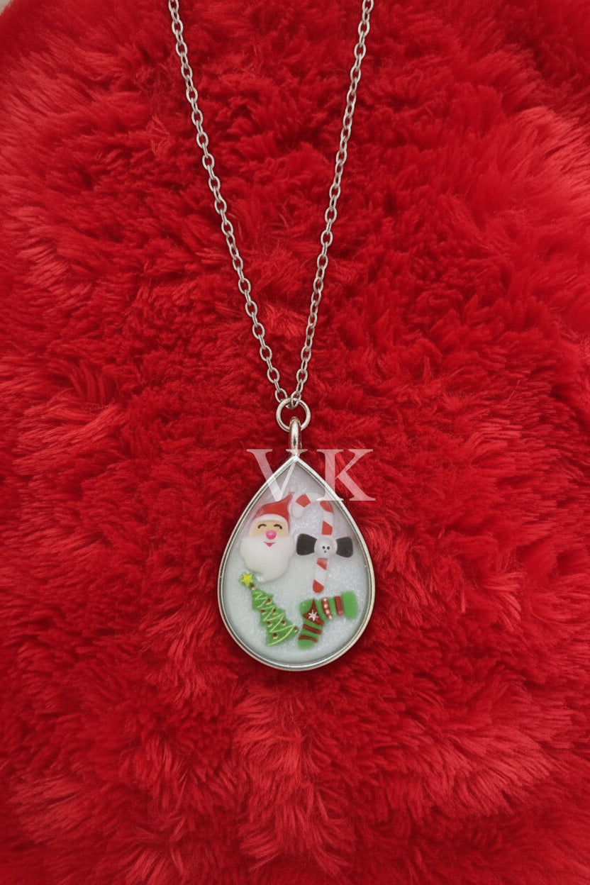 Custom Resin Photo Gifts UAE | Personalized Resin Keychains, Photo Frames & Keepsakes