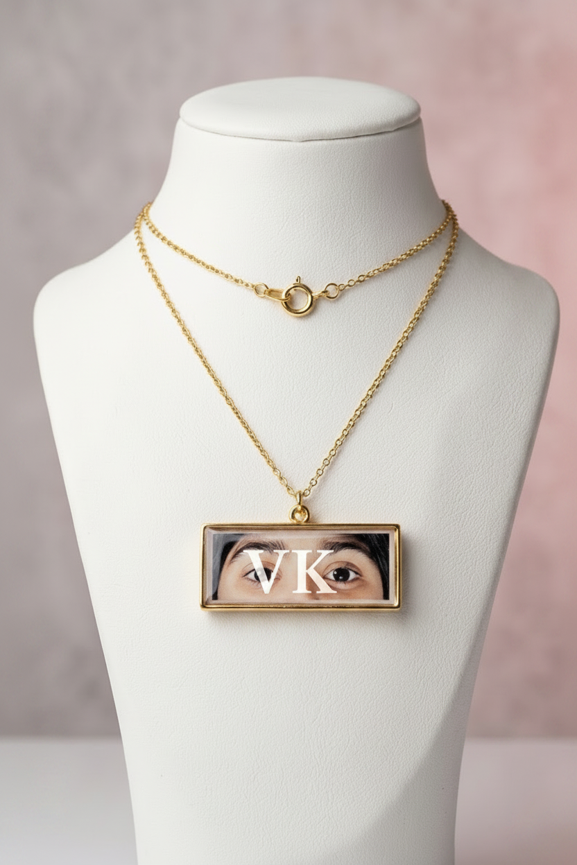 Custom Resin Photo Gifts UAE | Personalized Resin Keychains, Photo Frames & Keepsakes