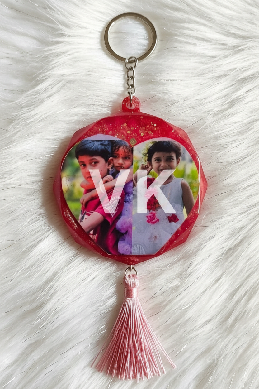 Custom Resin Photo Gifts UAE | Personalized Resin Keychains, Photo Frames & Keepsakes