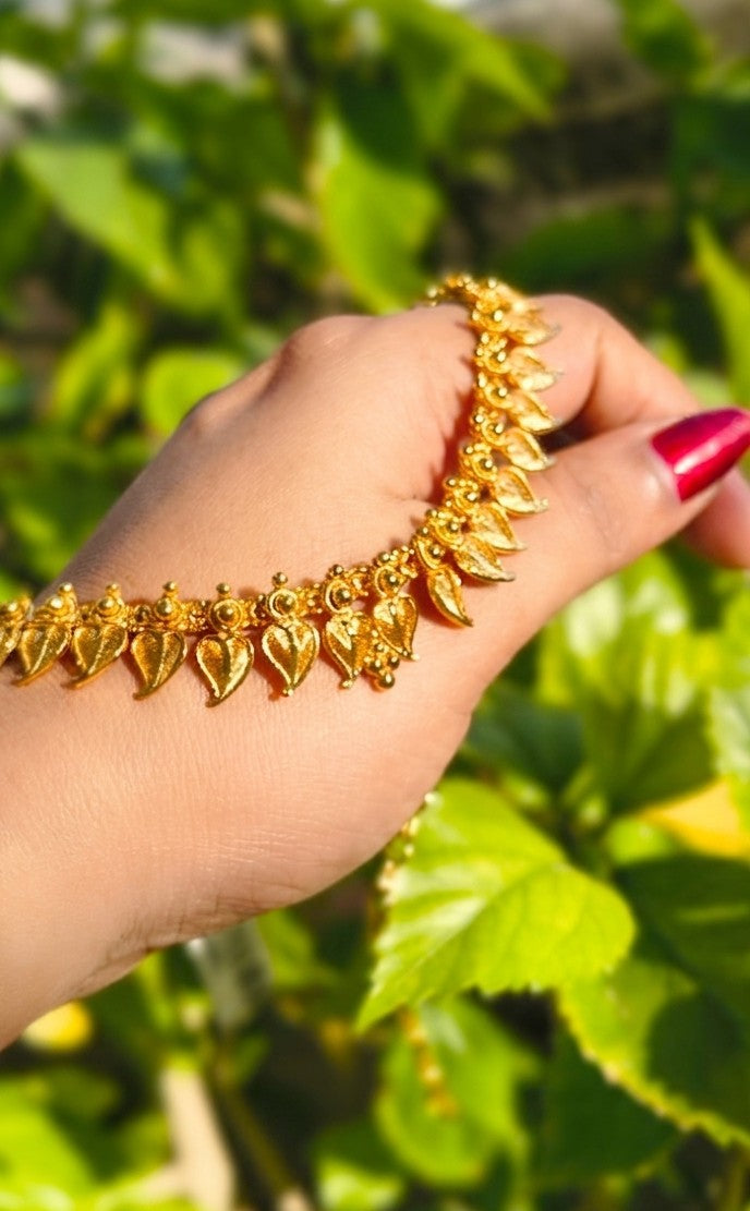 Elegant Gold Plated Leaf Design Necklace for Women | Traditional Indian Jewelry UAE